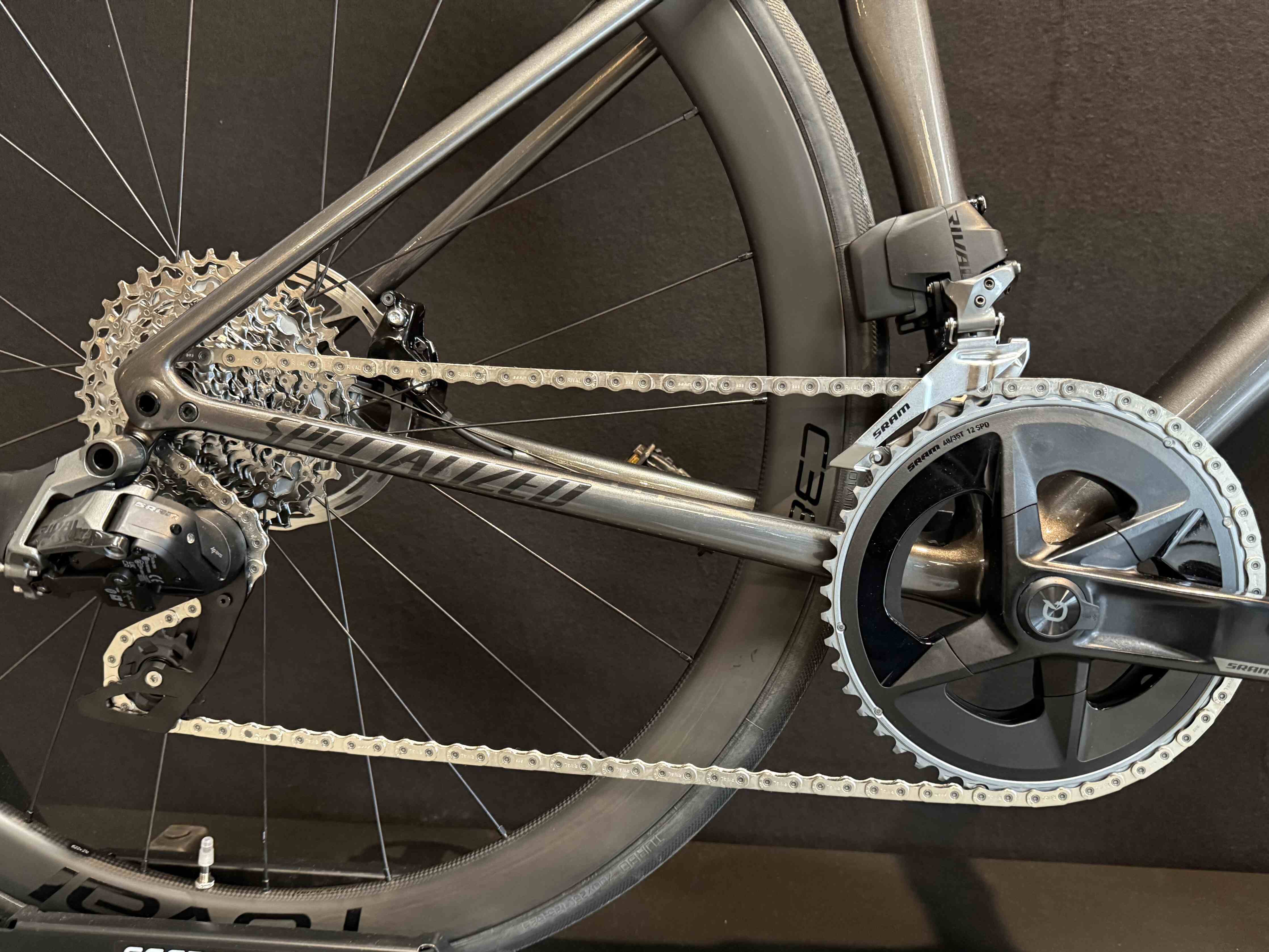 Specialized Tarmac SL8 Expert - SRAM Rival eTap AXS