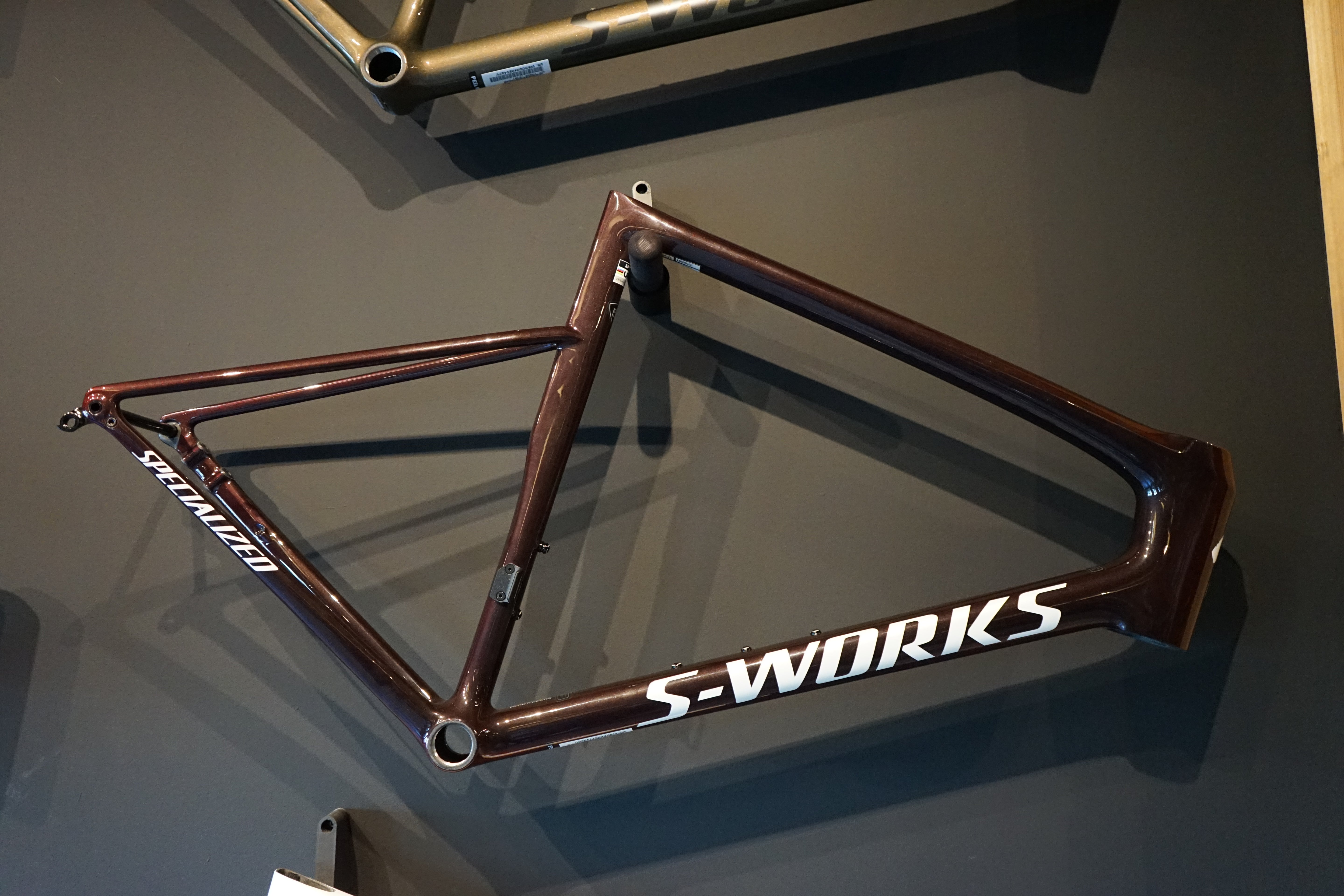 Specialized S-Works Tarmac SL8 Rahmenset Gloss Solidity / Red to Black Pearl / Metallic White Silver
