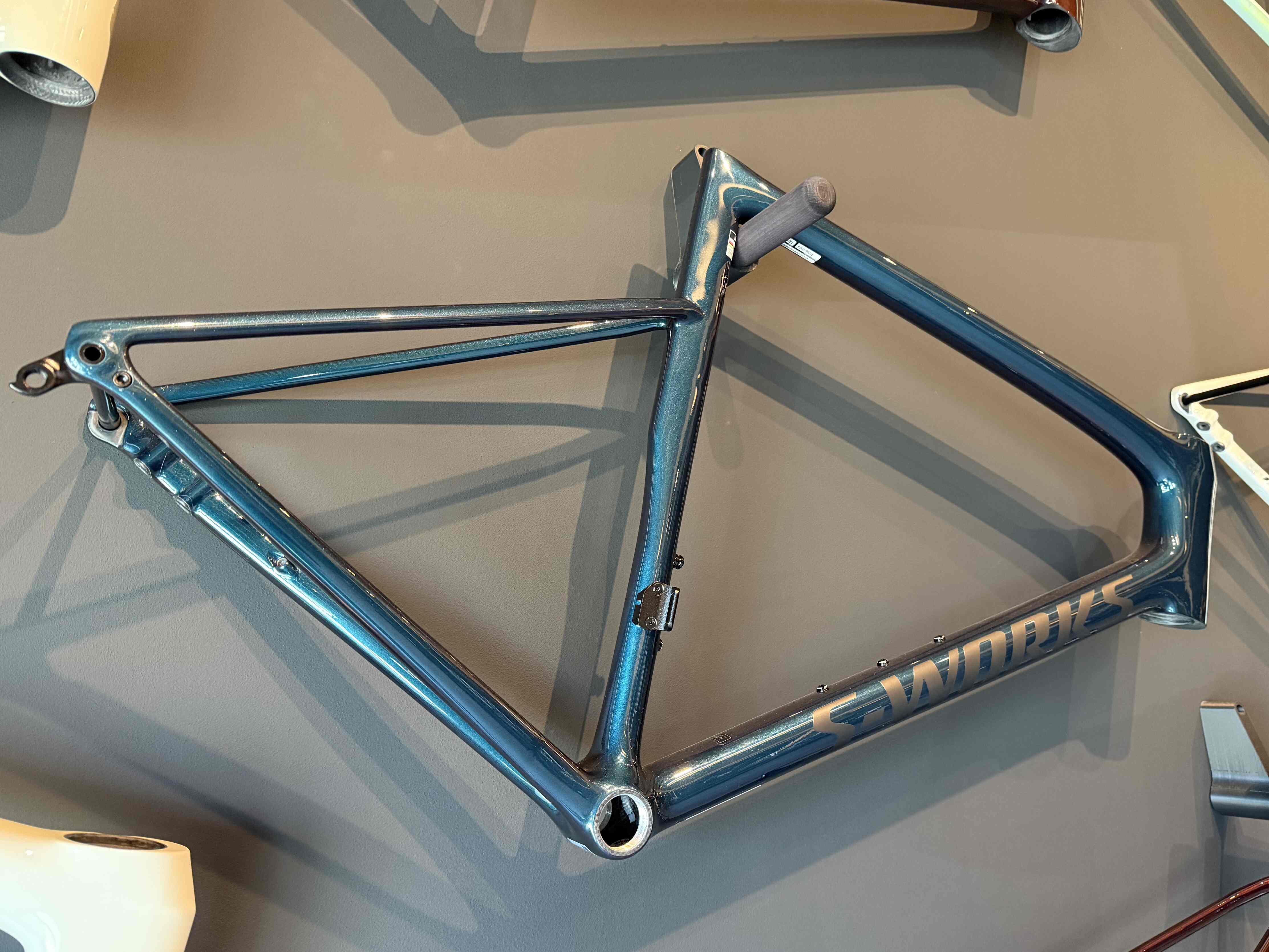 Specialized S-Works Tarmac SL8 Rahmenset Gloss Red to Black Pearl Over Deep Lake Metallic / Satin Metallic Obsidian