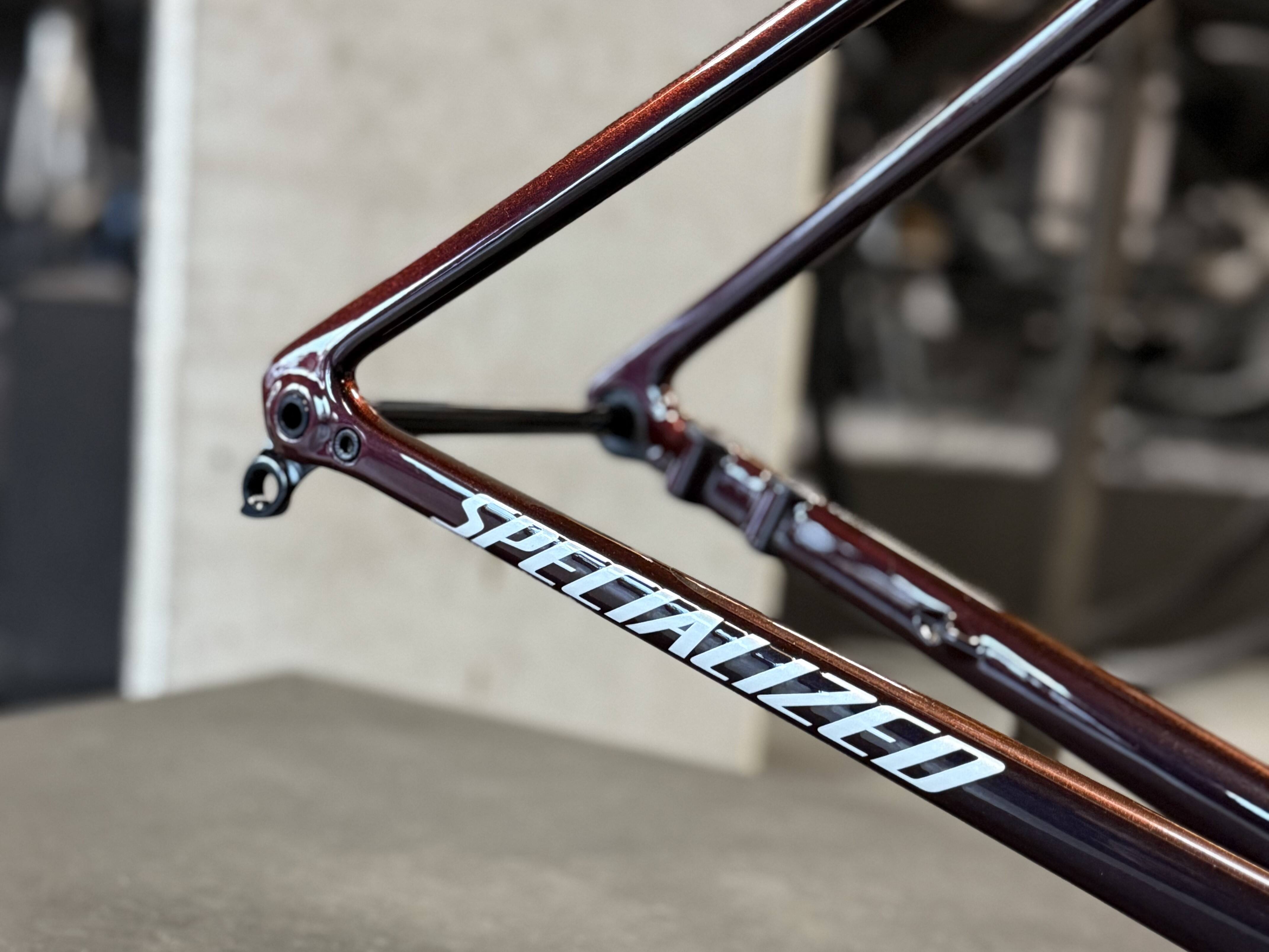 Specialized S-Works Tarmac SL8 Rahmenset Gloss Solidity / Red to Black Pearl / Metallic White Silver