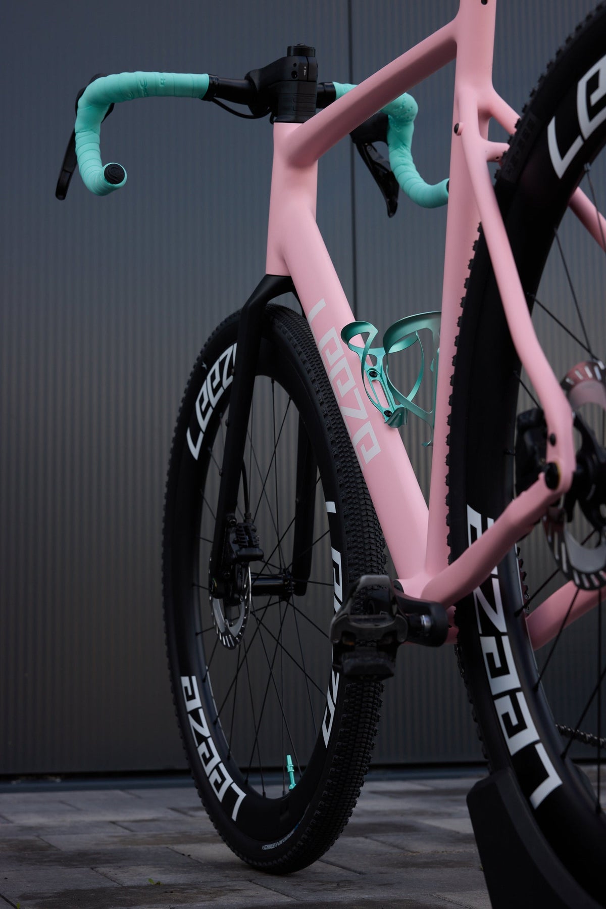 Leeze BOMBERG GX | Leeze Custom