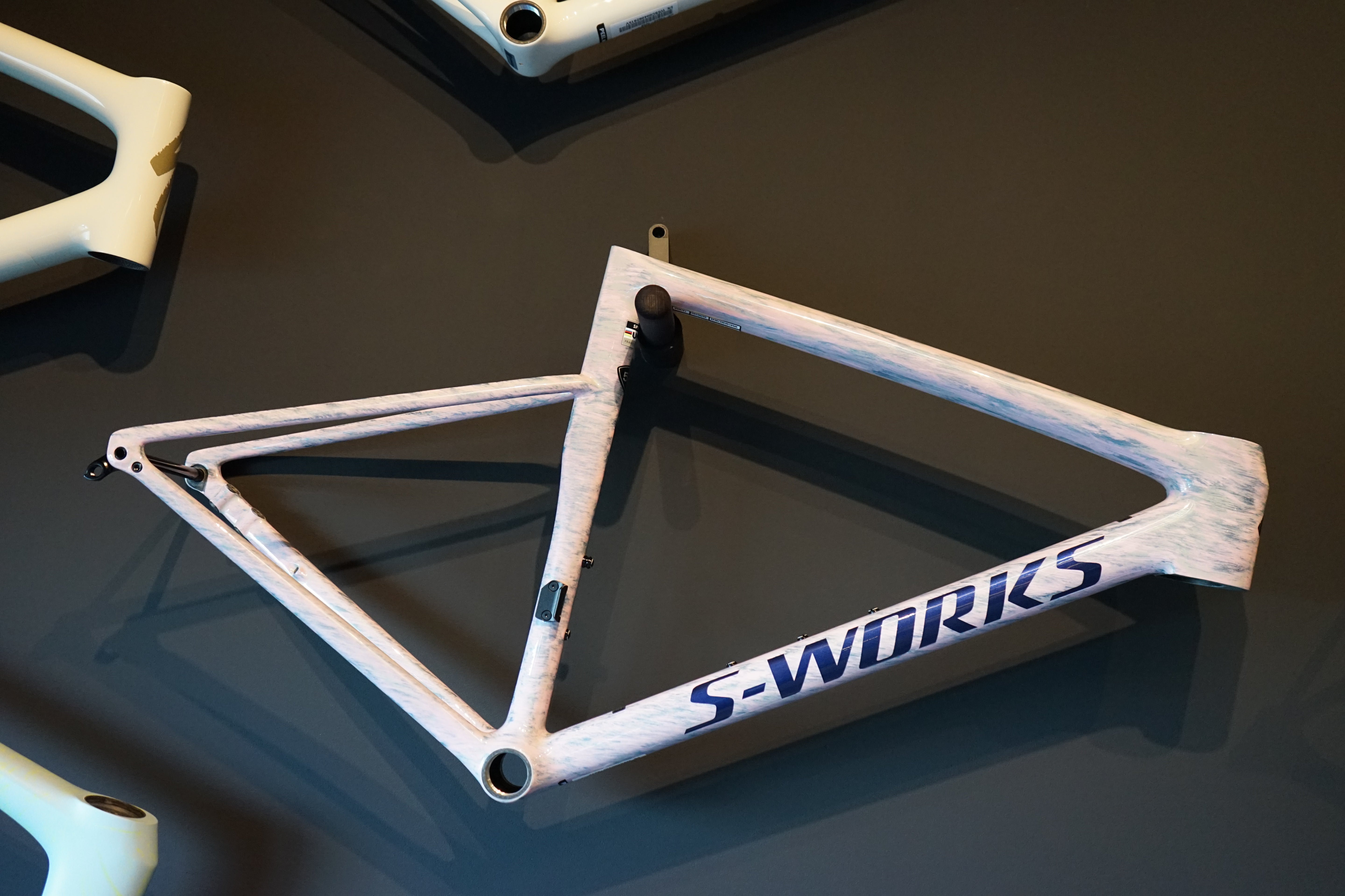 Specialized S-Works Tarmac SL8 Rahmenset Gloss Dolomite Metallic / Directional Brush / Blue Majesty Metallic